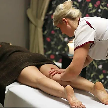 Goda & 4* دروسكينينكاي