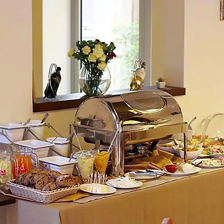 Goda & فندق دروسكينينكاي