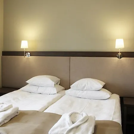 Hotel Goda & 4*